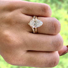 Load image into Gallery viewer, Wedding rings gold jewelry moissanite lab diamond manila philippines Lab diamond Wedding Bands