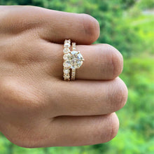 Load image into Gallery viewer, Lucce Civini 9-Stone Round Diamond