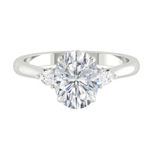Load image into Gallery viewer, Lucce Sophia Oval Moissanite