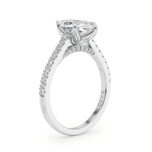 Load image into Gallery viewer, Lucce Azalea Pavé Marquise Moissanite