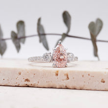 Load image into Gallery viewer, Lucce Sophia Siena Pavé Pear Rosé Pink Diamond