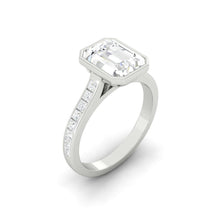 Load image into Gallery viewer, Lucce Carla Channel Emerald Moissanite