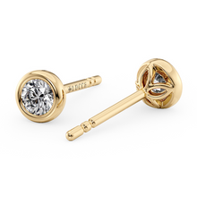 Load image into Gallery viewer, LUCCE CARLA™ 4-Prong Earrings Round Diamond