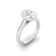 Load image into Gallery viewer, Lucce Carla Oval Moissanite