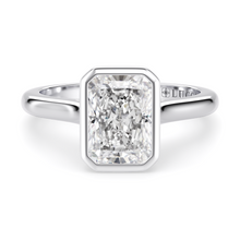 Load image into Gallery viewer, Lucce Carla Radiant Diamond