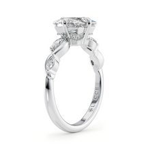 Load image into Gallery viewer, Lucce Constance Viello Princess Diamond