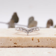 Load image into Gallery viewer, Lucce Layla Diamond