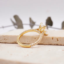 Load image into Gallery viewer, Lucce Azalea Luxe Radiant Moissanite