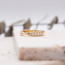 Load image into Gallery viewer, Thea Moissanite