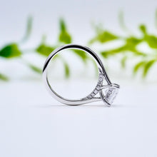 Load image into Gallery viewer, Lucce Firenze Princess Moissanite