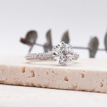 Load image into Gallery viewer, Lucce Angela Luxe Round Diamond