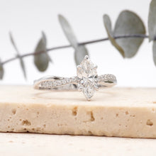Load image into Gallery viewer, Lucce Fiore Marquise Diamond