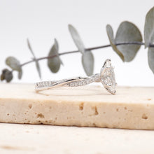 Load image into Gallery viewer, Lucce Fiore Marquise Diamond