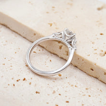 Load image into Gallery viewer, Lucce Sophia Luxe Round Moissanite