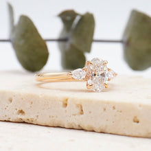 Load image into Gallery viewer, Lucce Sophia Oval Diamond