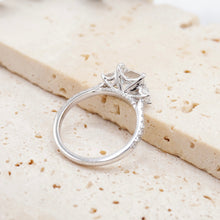 Load image into Gallery viewer, Lucce Sophia Pavé Princess Moissanite