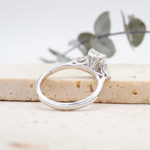 Load image into Gallery viewer, Lucce Sophia Luxe Radiant Diamond