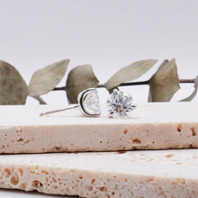 Load image into Gallery viewer, Jasmine Earrings Round Moissanite