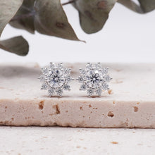 Load image into Gallery viewer, Isabela Earrings Moissanite