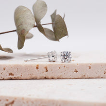 Load image into Gallery viewer, Diana Earrings Round Moissanite