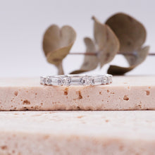 Load image into Gallery viewer, Lucce Della Diamond