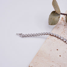 Load image into Gallery viewer, Carla Tapered Bracelet