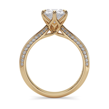 Load image into Gallery viewer, LUCCE ECUADORIAN™ Pavé Oval Diamond