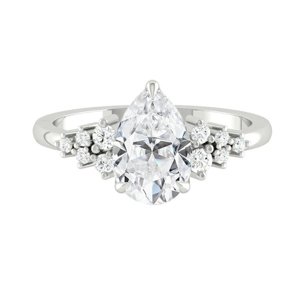 Lucce Ellia Pear Moissanite