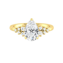 Load image into Gallery viewer, Lucce Ellia Pear Moissanite