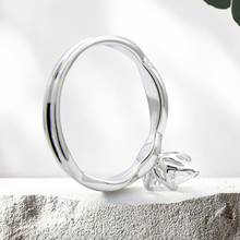 Load image into Gallery viewer, Lucce Fiore Solitaire Marquise Diamond