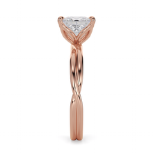 Load image into Gallery viewer, Lucce Fiore Solitaire Princess Diamond