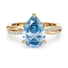 Load image into Gallery viewer, Lucce Fiore Pear Ocean Blue Diamond