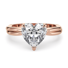 Load image into Gallery viewer, Lucce Fiore Solitaire Heart Diamond
