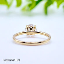 Load image into Gallery viewer, Petal Moissanite Engagement Ring Lab Diamond Wedding Bands Manila Philippines