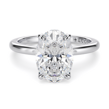 Load image into Gallery viewer, Lucce Lucia Oval Diamond