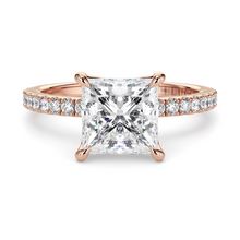 Load image into Gallery viewer, Lucce Lucia Pavé Princess Moissanite