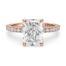 Load image into Gallery viewer, Lucce Lucia Pavé Radiant Moissanite