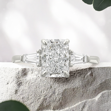 Load image into Gallery viewer, Lucce Sophia Luxe Radiant Diamond