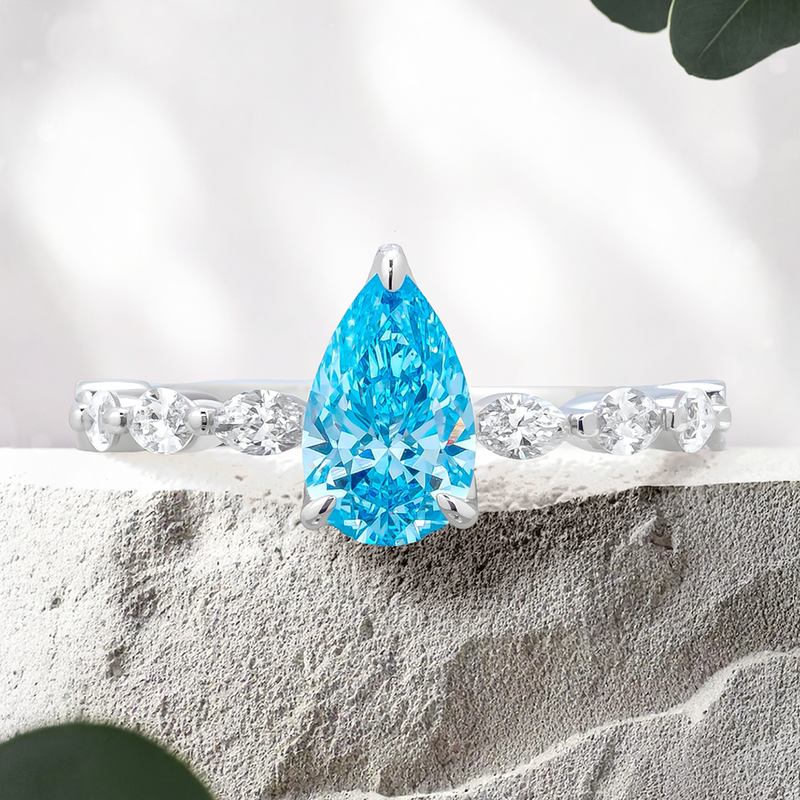 Lucce Paula Pear Ocean Blue Lab Diamond 0.82ct FVB VVS2 Ex IGI 14K White Gold