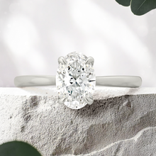 Load image into Gallery viewer, LUCCE AZALEA™ 4-Prong Oval Lab Diamond 1.02ct E VVS2 IGI 14K White Gold
