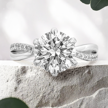 Load image into Gallery viewer, Lucce Fiore Sei Round Lab Diamond 2.50ct D VS1 Id IGI Platinum