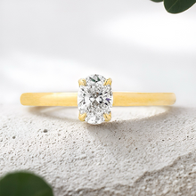 Load image into Gallery viewer, Lucce Lucia Oval Lab Diamond 0.57ct D VVS2 IGI 14K Yellow Gold