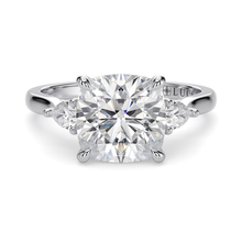 Load image into Gallery viewer, Lucce Sophia Cushion Diamond