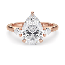 Load image into Gallery viewer, LUCCE SOPHIA™ Pear Diamond