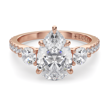 Load image into Gallery viewer, Lucce Sophia Siena Pear Moissanite