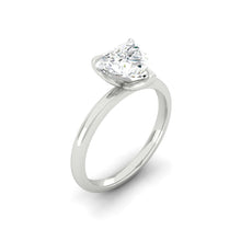 Load image into Gallery viewer, Lucce Lucia Heart Moissanite