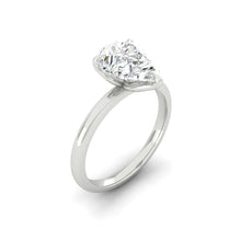 Load image into Gallery viewer, Lucce Lucia Pear Moissanite