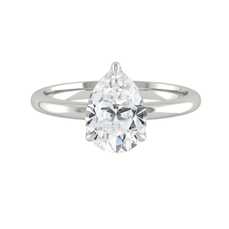 Lucce Lucia Pear Moissanite