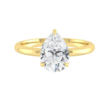 Load image into Gallery viewer, Lucce Lucia Pear Moissanite
