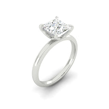 Load image into Gallery viewer, Lucce Lucia Princess Moissanite